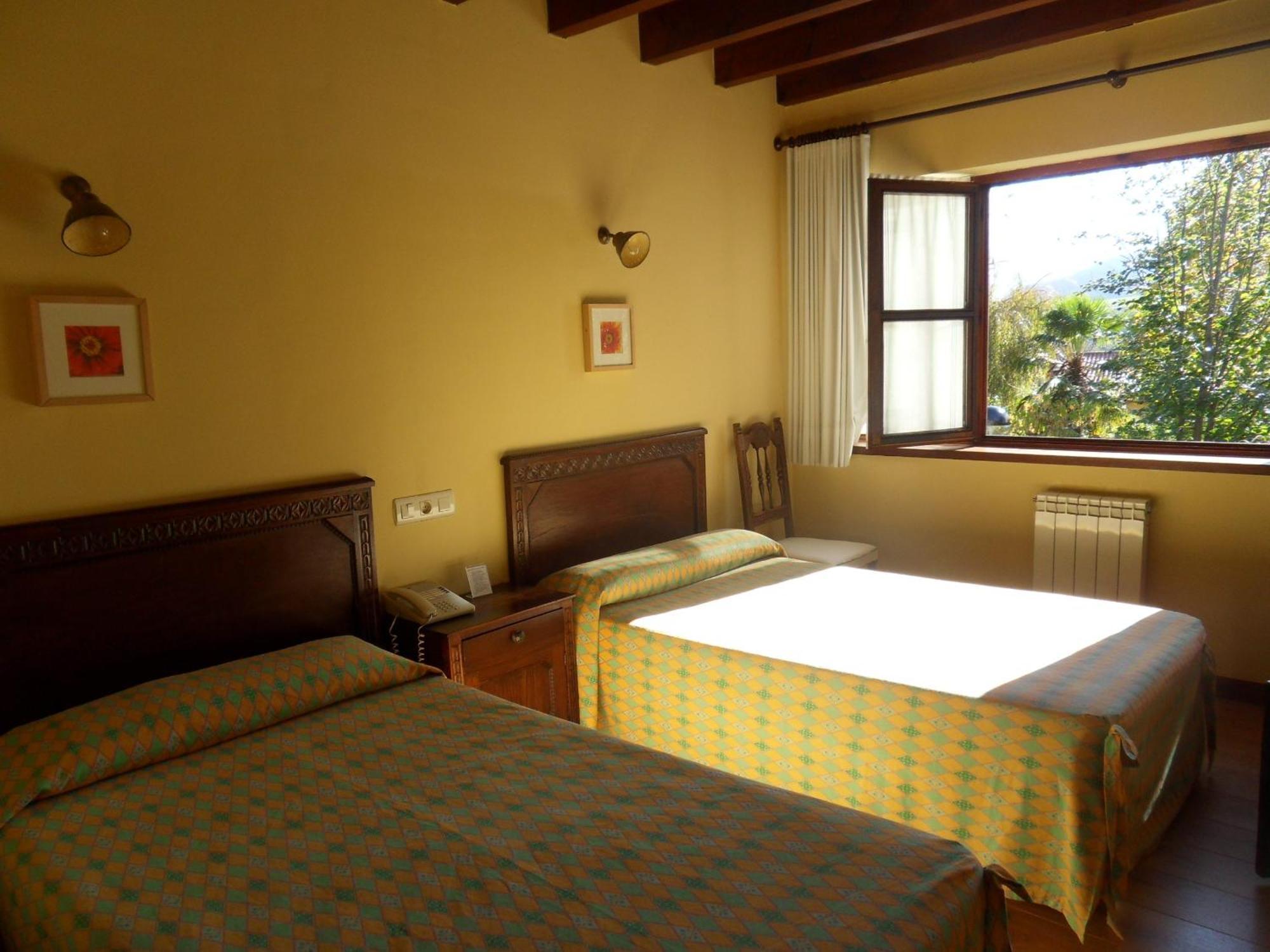 Hotel El Carmen Ribadesella Ngoại thất bức ảnh
