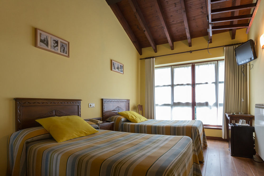 Hotel El Carmen Ribadesella Ngoại thất bức ảnh