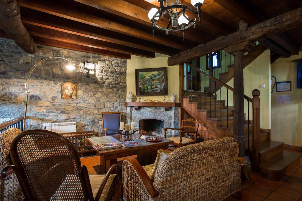 Hotel El Carmen Ribadesella Ngoại thất bức ảnh